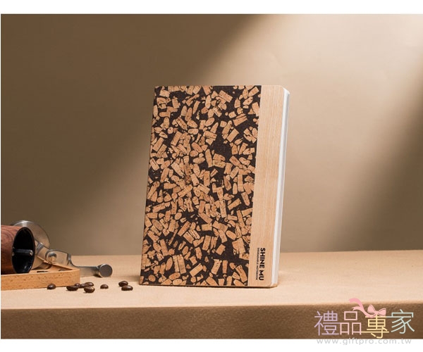 再生咖啡渣軟木與木皮拼接筆記本